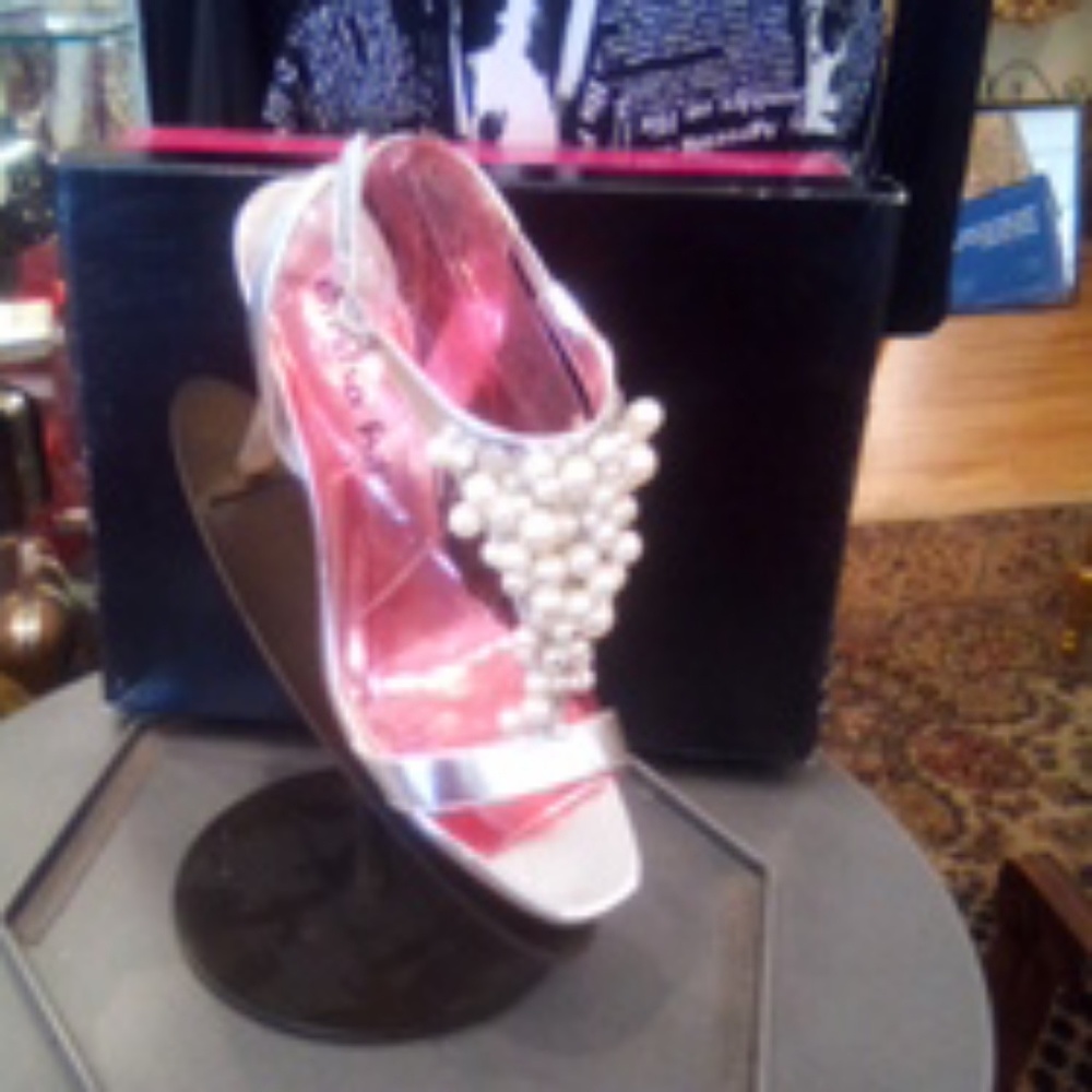 Silver with pearl detail high heels 4 1/2 inch